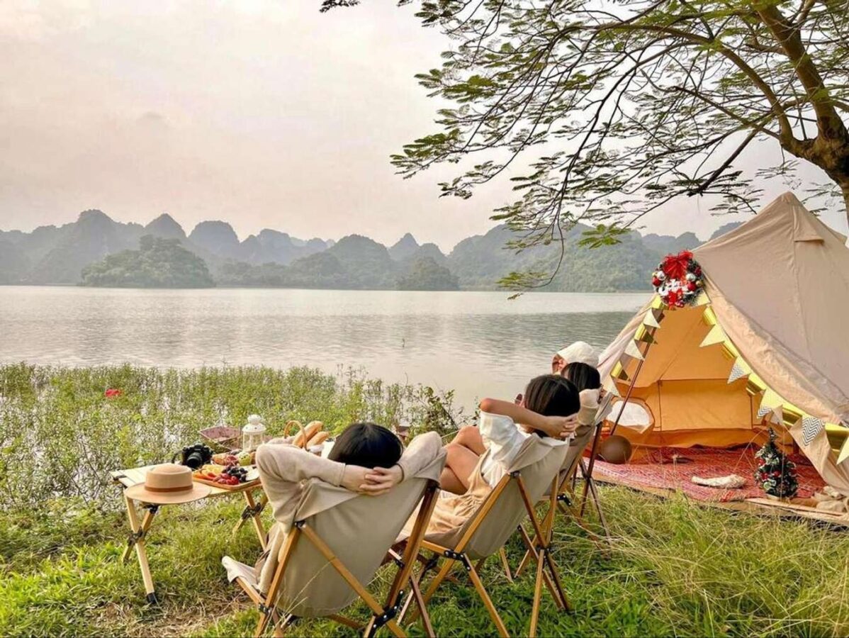 Hồ Quan Sơn là điểm cắm trại gần Hà Nội